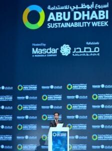 Jokowi Mendapat Kehormatan Menyampaikan Pidato Kunci di Forum Abu Dhabi Sustainability Week 2