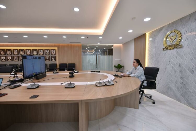 Puan: Perempuan Berperan Besar Atasi Pandemi Corona Puan: Perempuan Berperan Besar Atasi Pandemi Corona