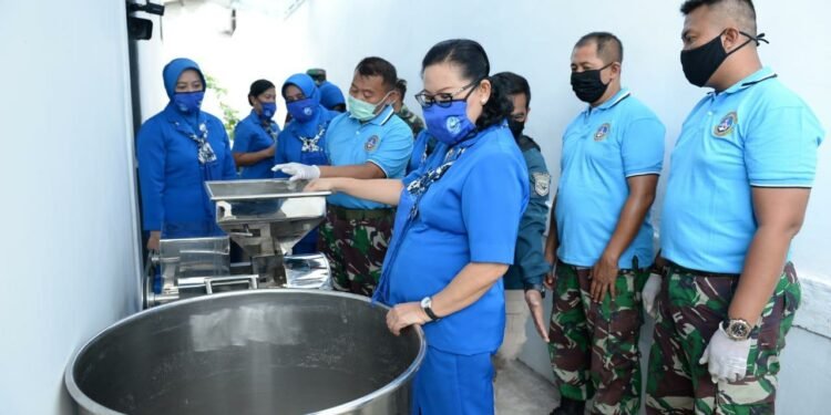 Ketua Umum Jalasenastri Lauching Buku Aneka Resep Kue & Minuman Sehat 
