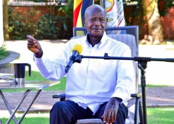 Presiden Uganda Yoweri Museveni: “COVID-19 Tidak Dapat Bertahan Jika Ada Jarak Sosial & Fisik.”