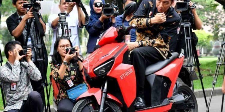 Soal Konser, Permintaan Maaf Kepada Presiden Jokowi Dari Bamsoet 1 Soal Konser, Permintaan Maaf Kepada Presiden Jokowi Dari Bamsoet