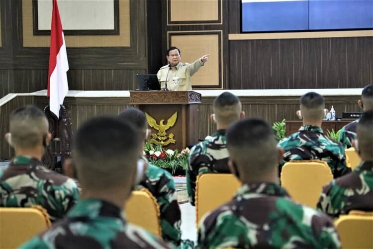 Menhan Minta Perwira Muda Harus Siap Perang Menhan Minta Perwira Muda Harus Siap Perang