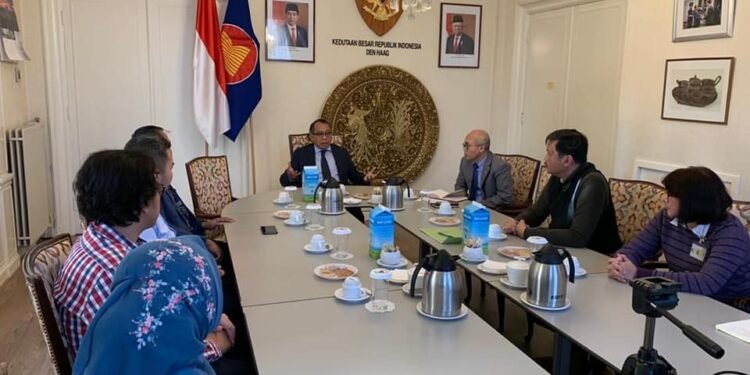 Peluncuran Buku Alumni ITB di Belanda 1 Peluncuran Buku Alumni ITB di Belanda