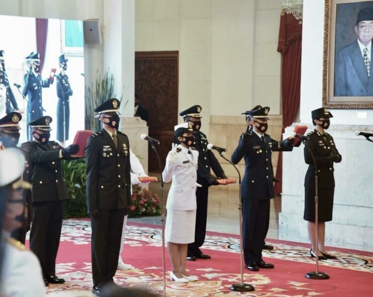 KSAL Dampingi Presiden RI Lantik 750 Perwira TNI-Polri