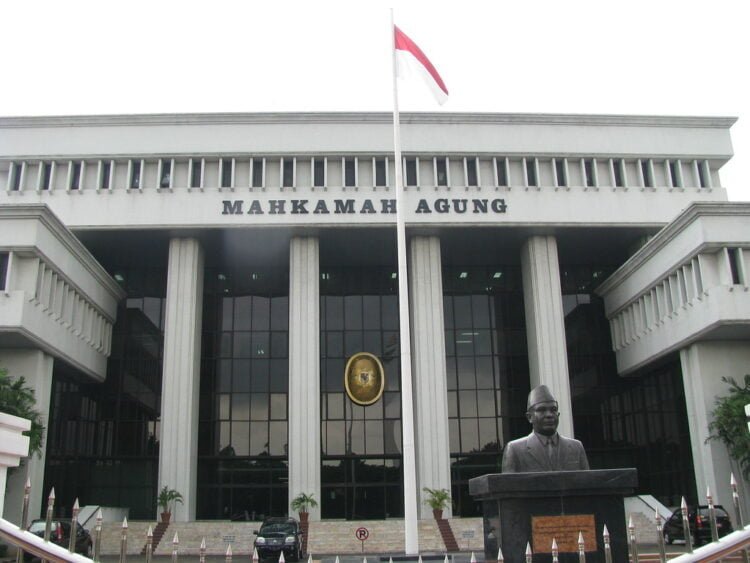 Anang Iskandar: Pertanyaan Untuk Hakim Agung Kamar Pidana Anang Iskandar: Pertanyaan Untuk Hakim Agung Kamar Pidana