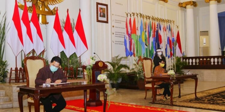 Menunggu Vaksin Covid-19