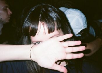 How to Talk About Self-Harm When Dating Someone New