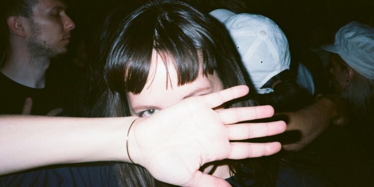 How to Talk About Self-Harm When Dating Someone New