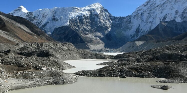 Industrial Projects in Himalayan Region Making Glaciers Melt Faster