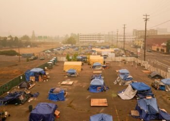 Wildfires Put the Unhoused On the Front Lines of the Climate Crisis
