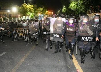 Thailand Melarang Pertemuan Massal dalam Upaya Menghentikan Protes Pro-Demokrasi