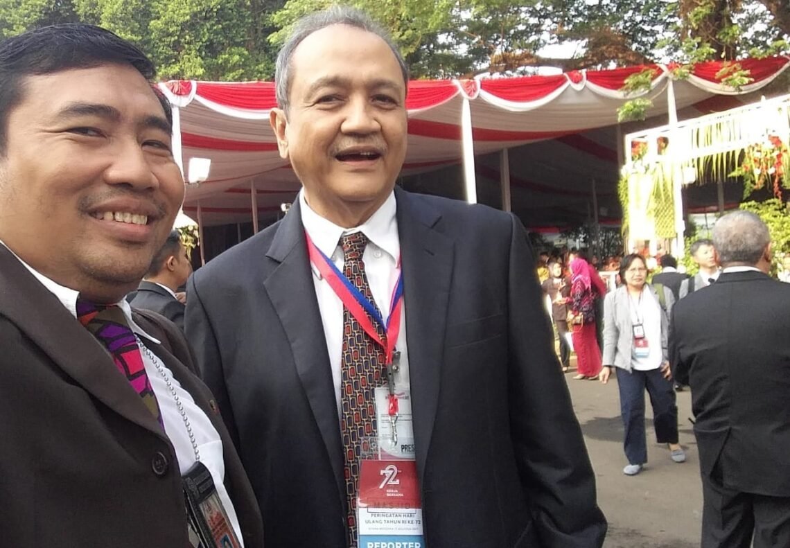 aktivis dan jurnalis di istana