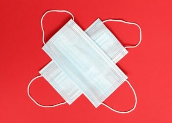 Pakai Dua Masker Cegah COVID-19