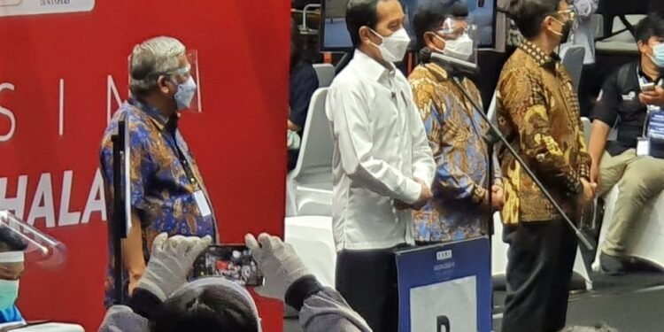 Jokowi Sampaikan Alasan Awak Media Diberi Vaksin Covid-19