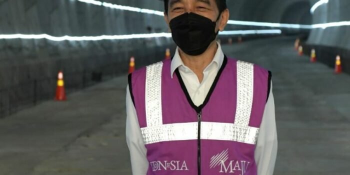 Joko Widodo: Pembangunan Kereta Cepat Jakarta-Bandung Capai 73 Persen 6