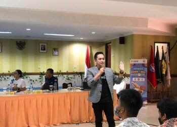 INAYES GOES to SCHOOL: Ansari Kadir Berikan Tips Bermedia Sosial dan Game Online