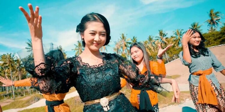 Ochi Alvira Tampil dengan Lagu “Dola”: Warna Baru dari Artis Muda TA Pro