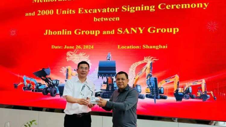 Haji Isam Cetak Rekor Dunia dengan Pembelian 2.000 Ekskavator untuk Proyek Pertanian Indonesia