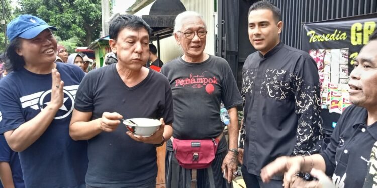 Nofel Saleh Berbagi Kebahagiaan Bersama Pemulung dan Janda Lanjut Usia di Acara “Bang Nofel Traktir Dong!”