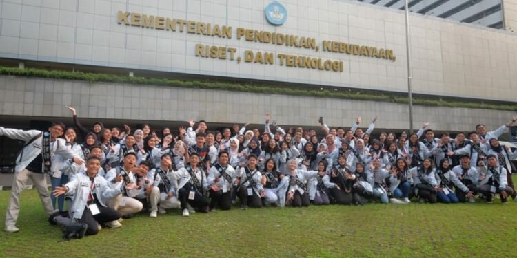 Duta SMA Kunjungi Unit Layanan Terpadu Kemendikbudristek, Pelajari Mekanisme Pelayanan Publik