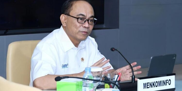 Pembangunan Papua Jadi Prioritas: Menkominfo Ajak Jurnalis Berperan
