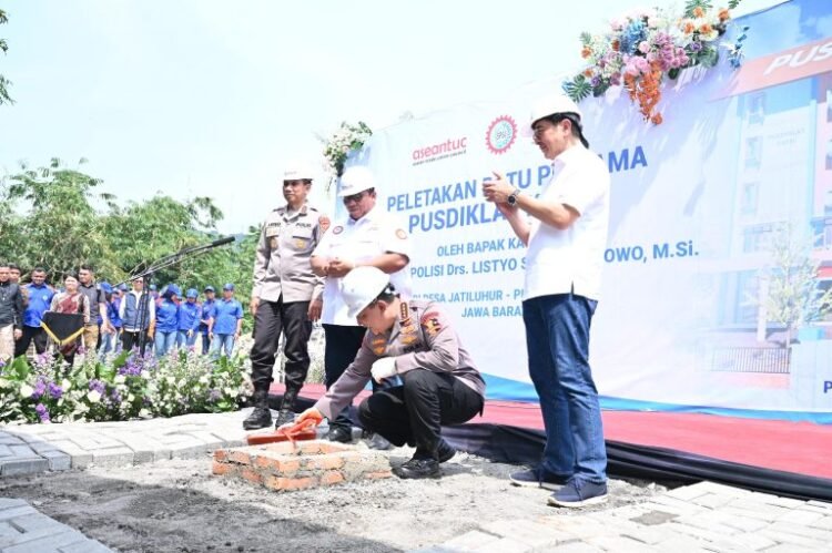 Kapolri Resmikan Peletakan Batu Pertama Pembangunan Gedung Pusdiklat KSPSI ATUC