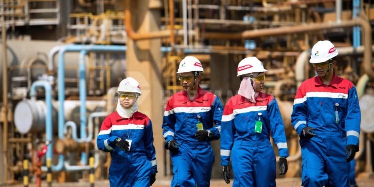 Transformasi BUMN Hantarkan Pertamina ke Peringkat Pertama dalam Fortune Indonesia 100