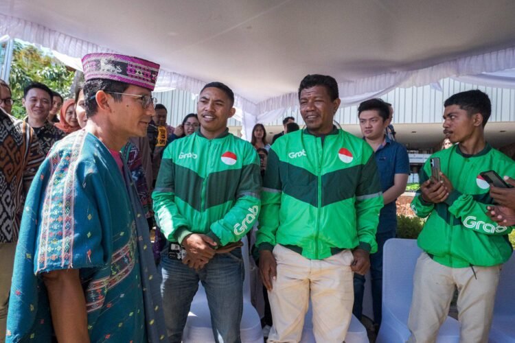 Menparekraf Perkuat Kolaborasi dengan Grab untuk Pariwisata Aman di Labuan Bajo