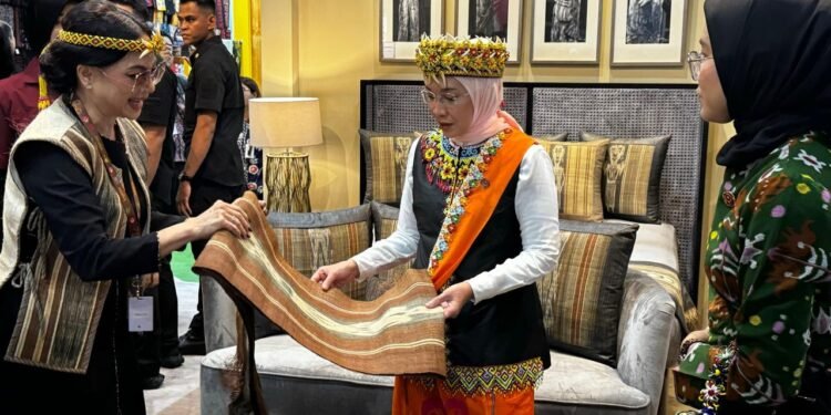 KriyaNusa 2024: Rumah Pertiwi angkat tenun Ulap Doyo sebagai kekayaan budaya Nusantara