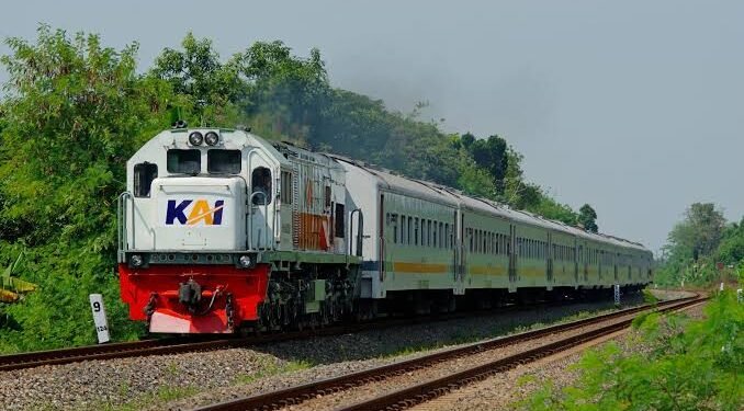 PT KAI Masuk dalam 19 BUMN dengan Pendapatan Terbesar Versi Fortune Indonesia 2023