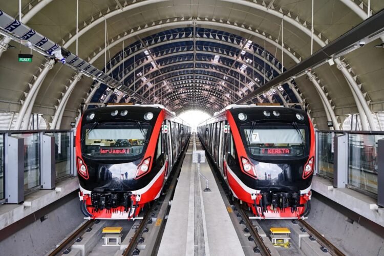 LRT Jabodebek Perpanjang Jam Operasional dan Tingkatkan Kenyamanan Pengguna