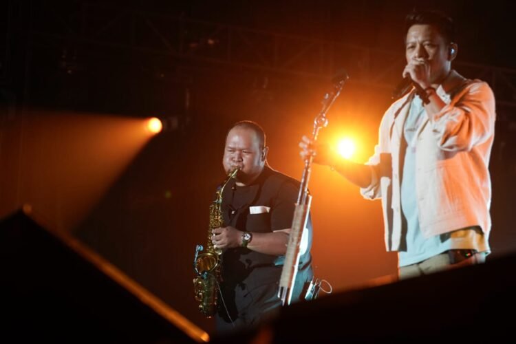 Konser “Lifetime Tribute to Chrisye” Sukses, Peringati 17 Tahun Kepergian Sang Legenda