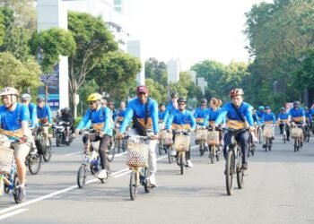 Ambassadors Bamboo Bike Club Diplomasi dengan Fun, Substansi dan Perspektif Politik