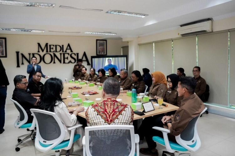 Menparekraf Perkuat Kolaborasi dengan Media Promosikan Parekraf Tanah Air.