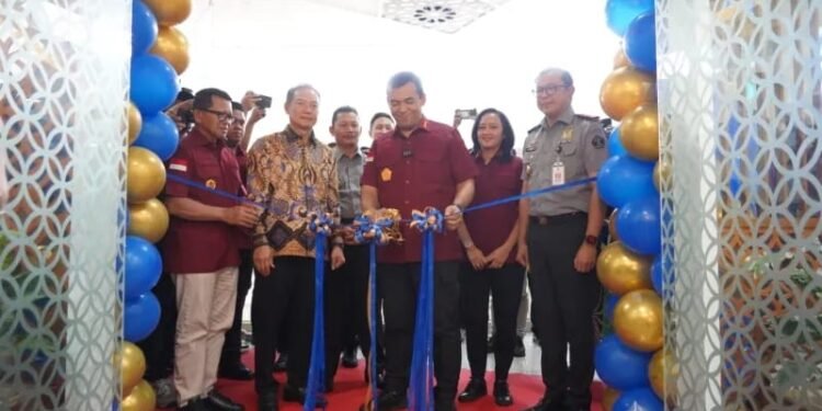 Silmy Karim Resmikan Immigration Lounge di Gresik, Perluas Akses Layanan Keimigrasian