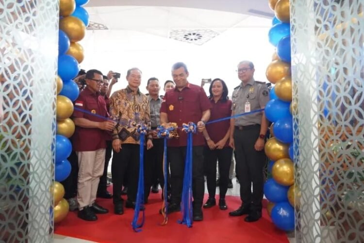 Silmy Karim Resmikan Immigration Lounge di Gresik, Perluas Akses Layanan Keimigrasian