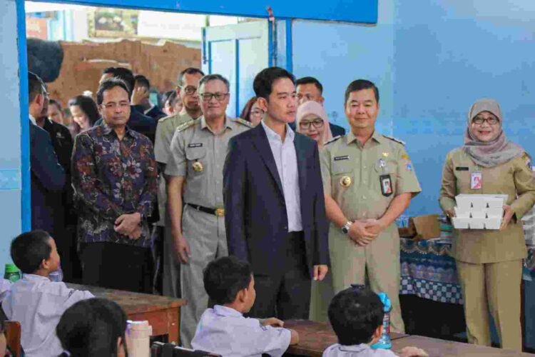 Wakil Presiden Bersama Pj. Gubernur DKi Tinjau Program Makan Bergizi Gratis di SDN 03 Menteng Jakarta Pusat