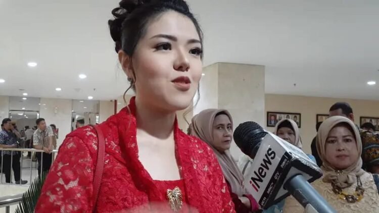 Tina Toon Wakil Ketua Komisi E DPRD DKI Jakarta Perjelas Kriteria DTKS
