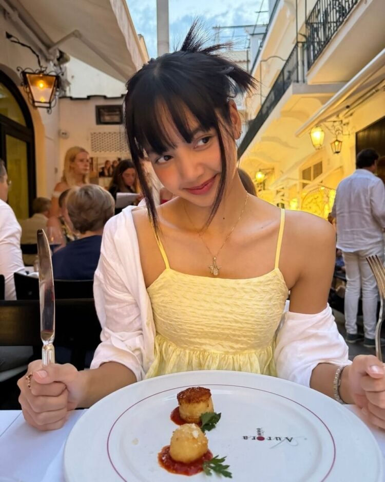 Promotor Turunkan Harga Tiket Fan Meetup Lisa BLACKPINK di Jakarta.