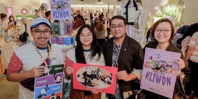 MenEkraf Teuku Riefky Harsya Apresiasi Jakarta Doodle Fest 2024.
