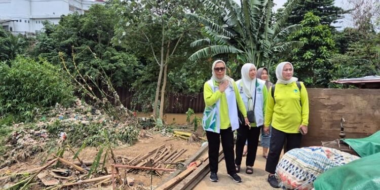 Perwatusi kembali Salurkan Bantuan untuk Korban Banjir di Pejaten Timur