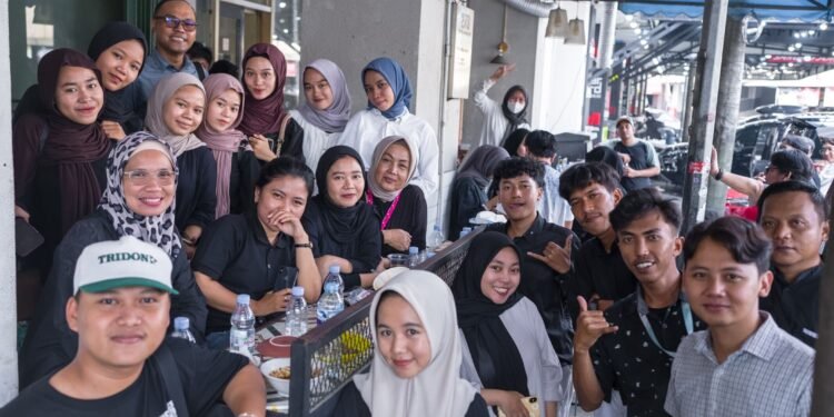 Halal Bihalal Keluarga Besar PT TRUST “Tetap Semangat di Tengah Kelesuan Ekonomi”