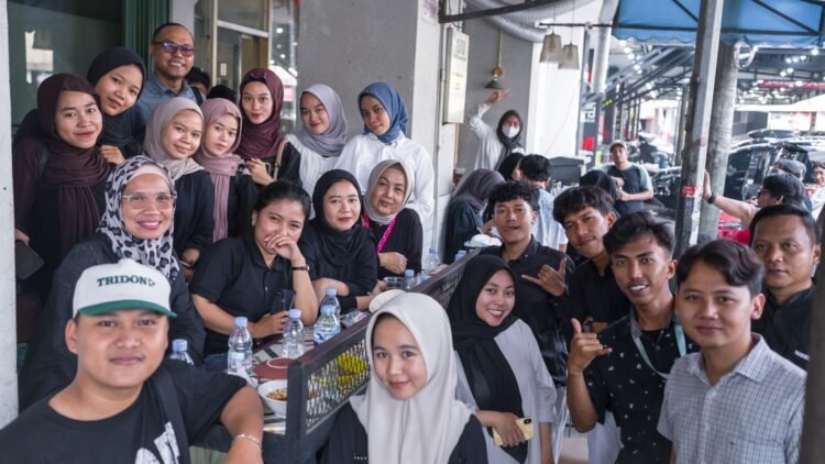 Halal Bihalal Keluarga Besar PT TRUST “Tetap Semangat di Tengah Kelesuan Ekonomi”