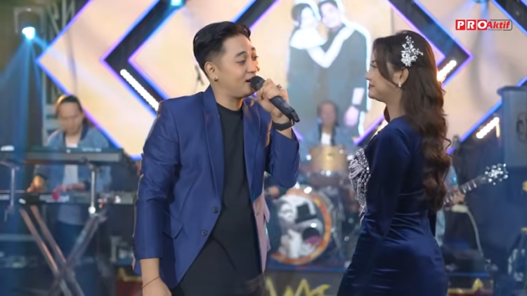 pantun cinta pantun cinta