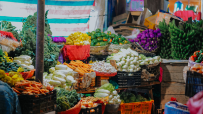 harga bahan makanan melonjak april 2026