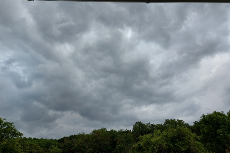 peringatan dini bmkg cuaca ekstrem