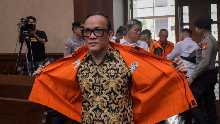 noel ebenezer dituntut 5 tahun penjara