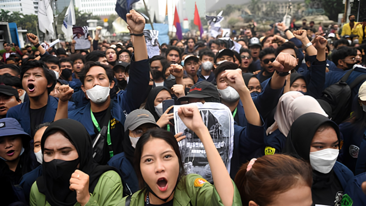 Demo mahasiswa 3 titik di jakarta
