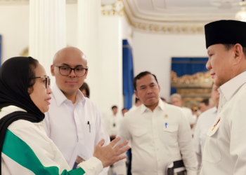 nanik s deyang mundur