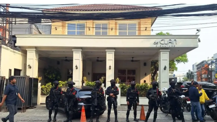 penggeledahan 12 lokasi Polri